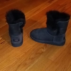 Ladies ugg short black boots size 2